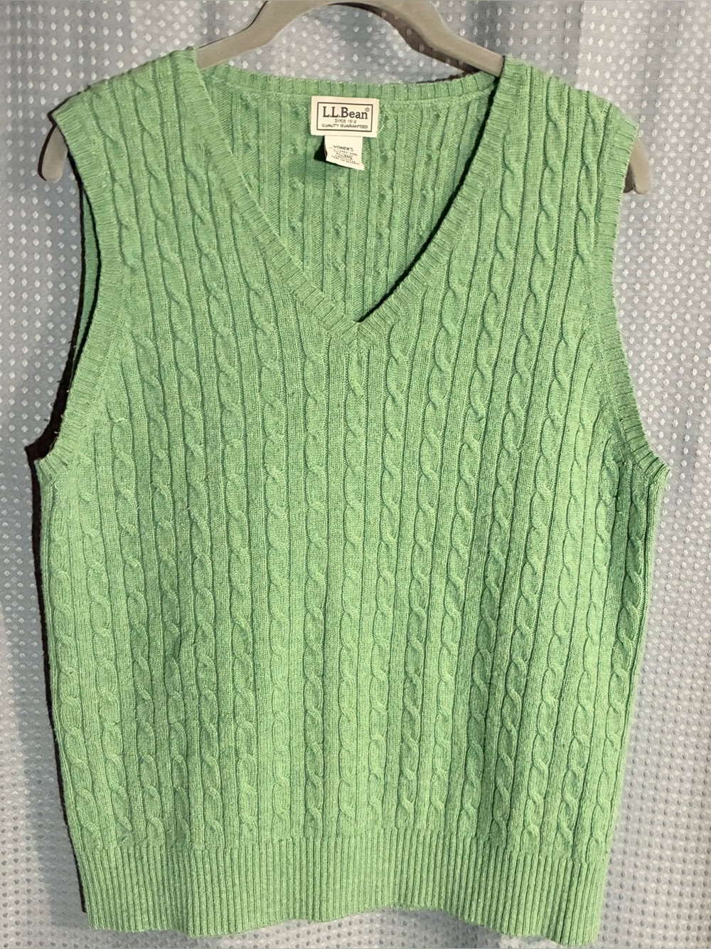L.L. Bean Green 80% Lambs Wool Cable-Knit Sweater Vest Sz XL Sleeveless V Neck